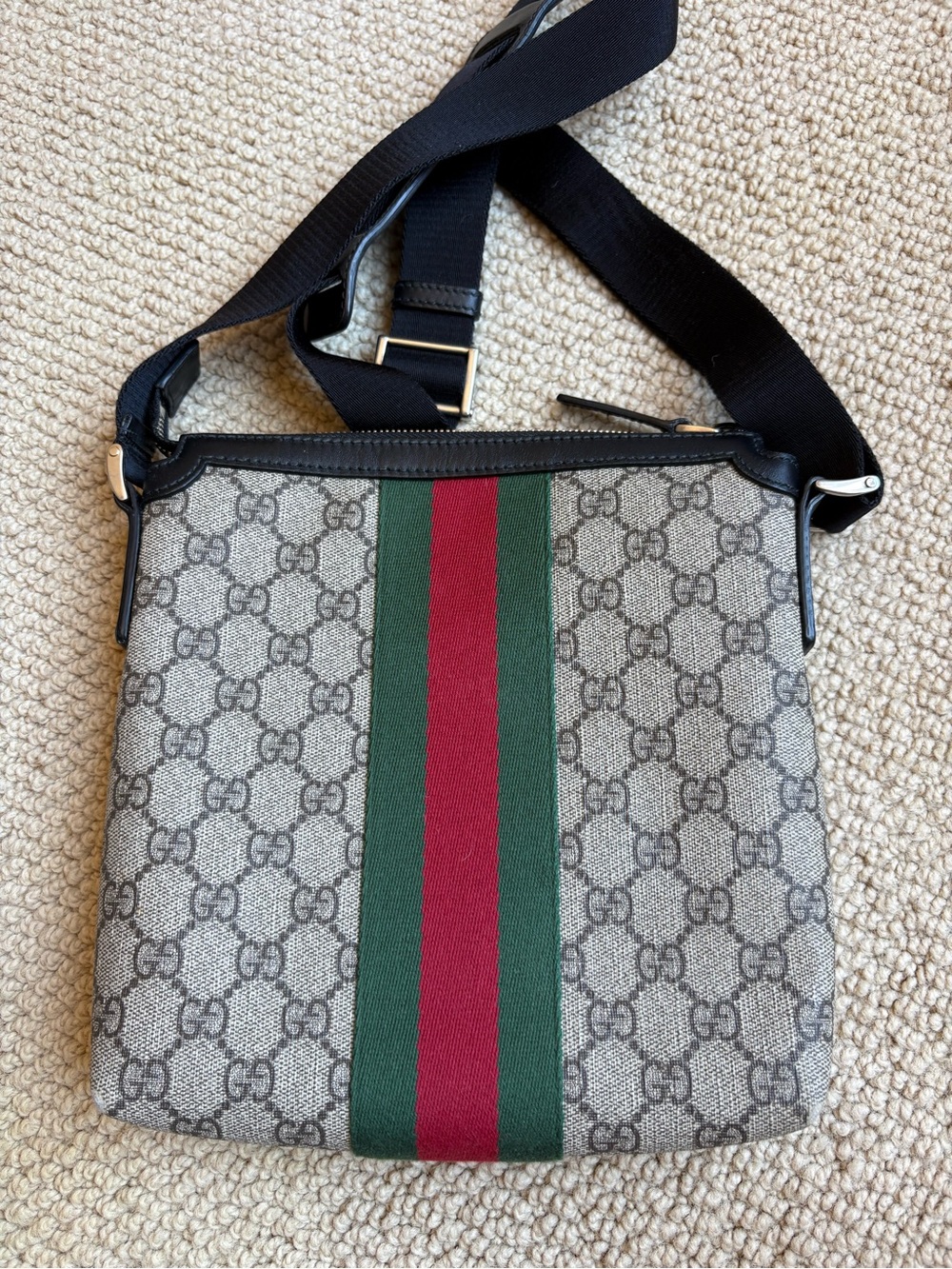 Gucci Beige GG Canvas Messenger Bag with Green and Red Web Authentic - Picture 2 of 12